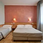 Otel Astor