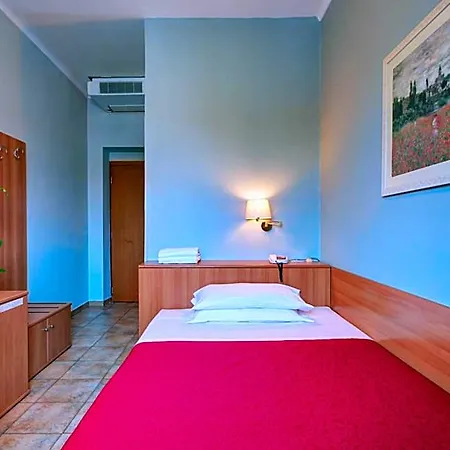 Astor 3*