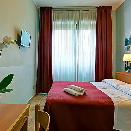 Astor Hotel 3*
