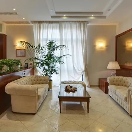 Astor Hotel 3*