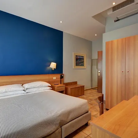 Ξενοδοχείο Astor 3*